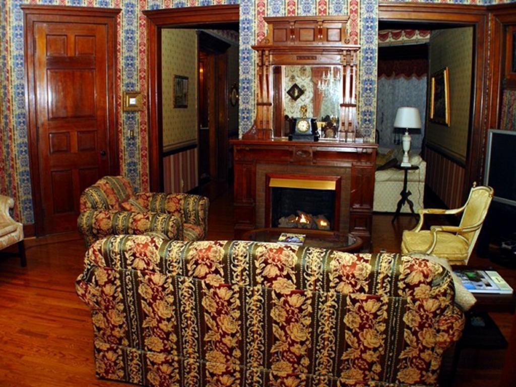 Herrold On Hill Bed And Breakfast Wabash Dış mekan fotoğraf