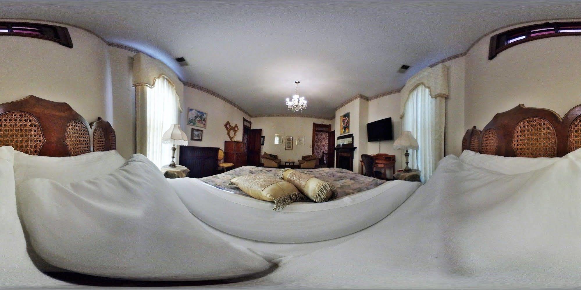 Herrold On Hill Bed And Breakfast Wabash Dış mekan fotoğraf